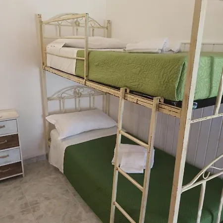 Affittacamere Calamosche Farm stay *